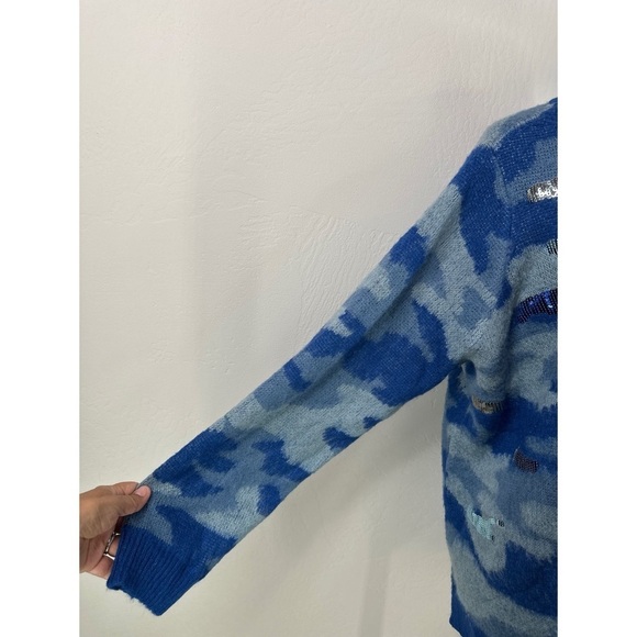 LOGO Lavish Cameo Cardigan - Picture 6 of 11